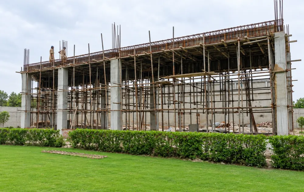 Shabeer Textile, Lahore: industrial building under construction